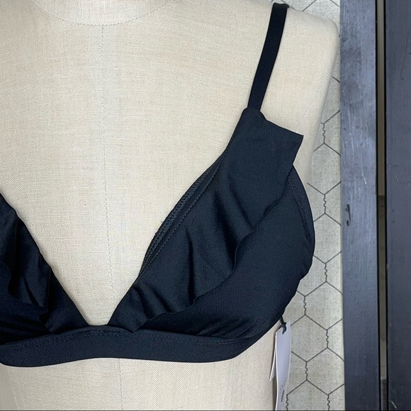 Shade & Shore Ruffle Bikini Top - Picture 4 of 14